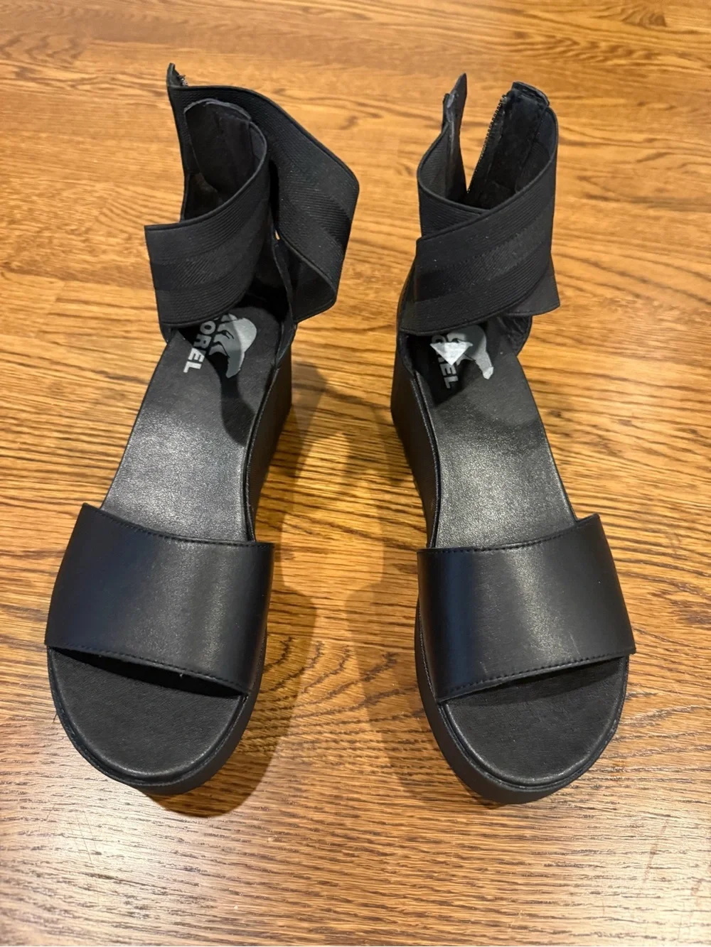 Sorel Women's Black Platform Ankle-Strap Sandal Size 8.5 Worn once